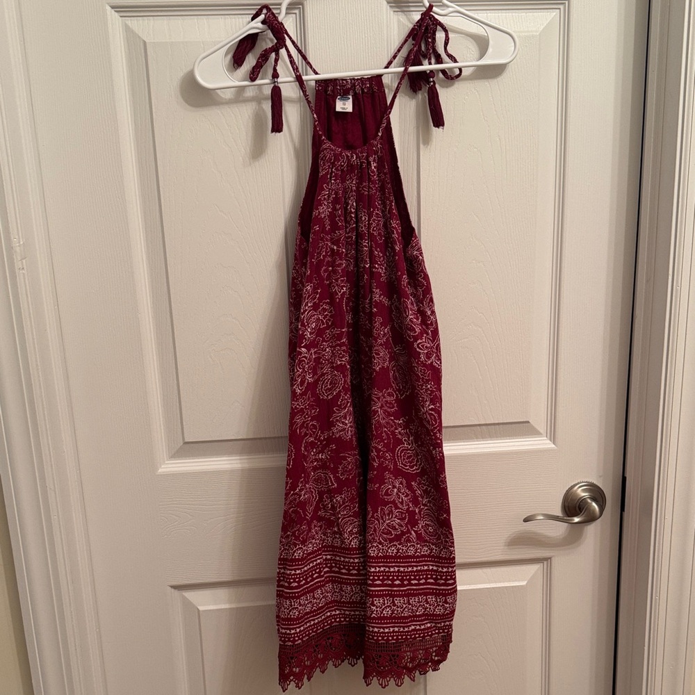 Old Navy Women’s Burgundy Paisley Dress